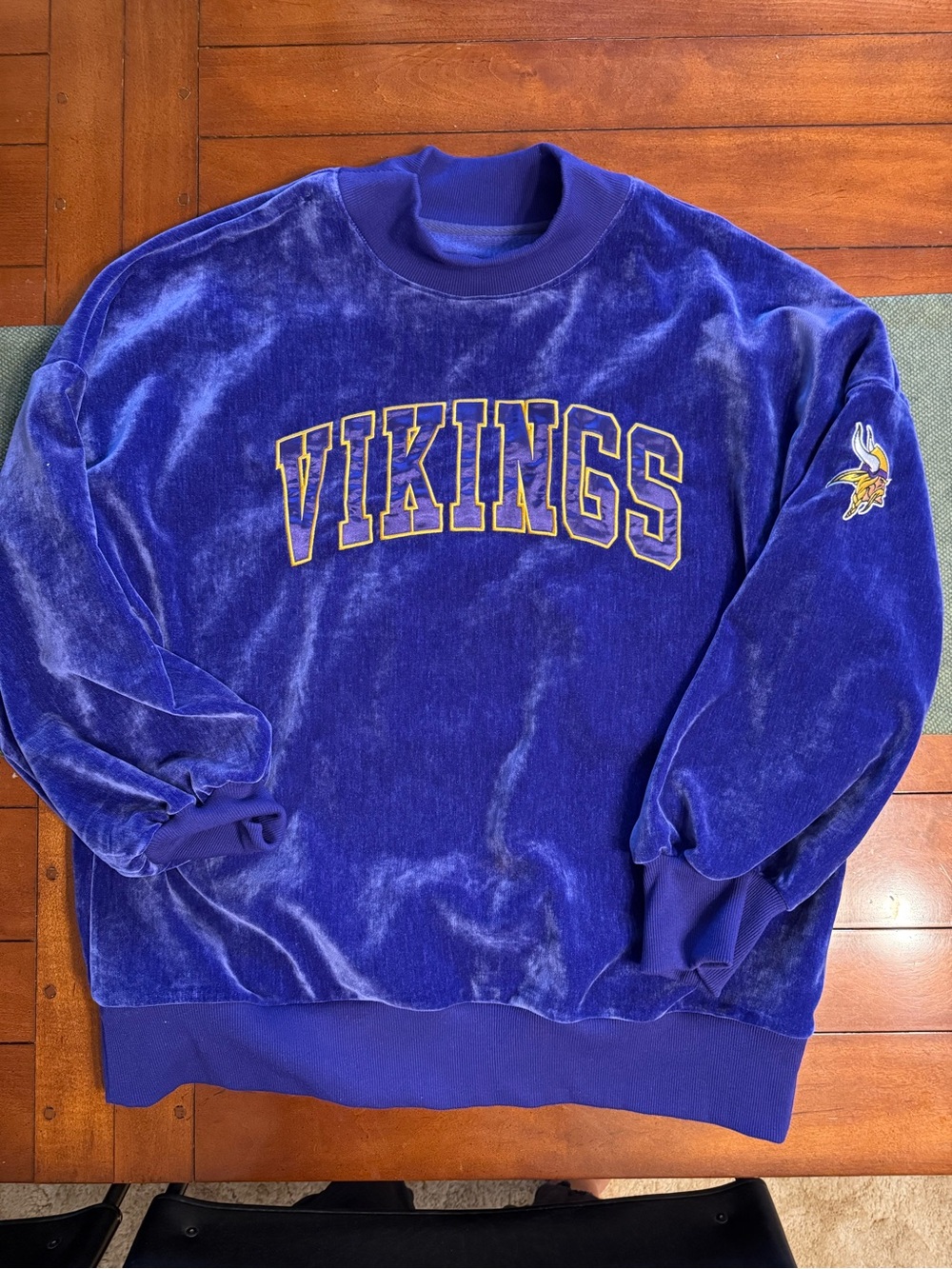 Vikings Purple Velour Pullover Sweatshirt